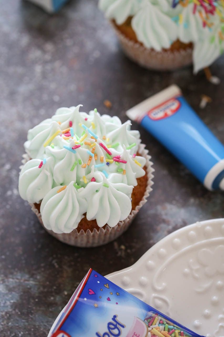 Cupcakes sa šarenim mrvicama
